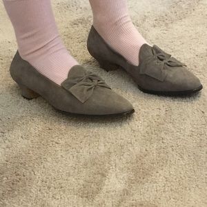 suede double bow kitten heels